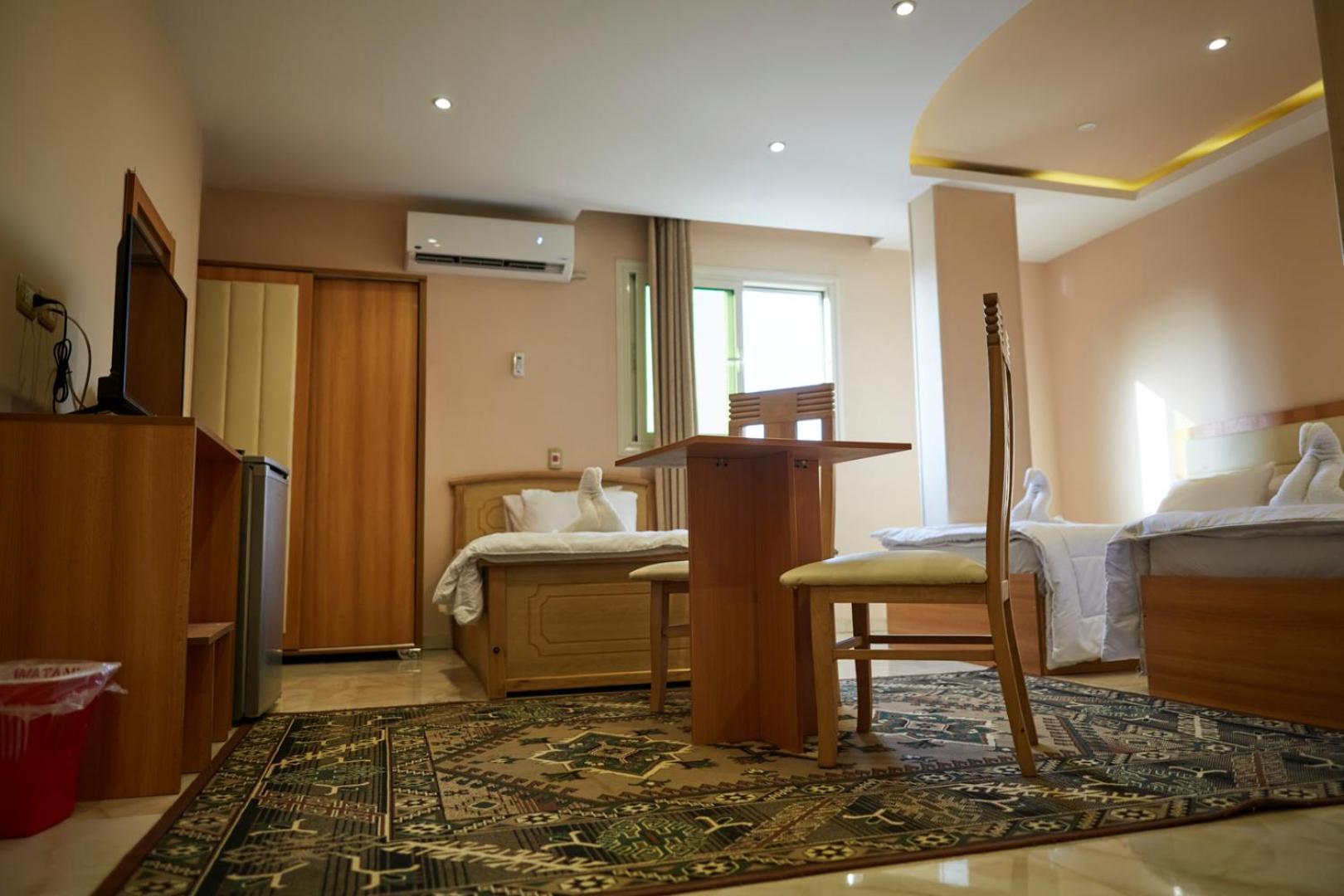 Grand Pyramid View Hotel Kafrat al Jabal ภายนอก รูปภาพ