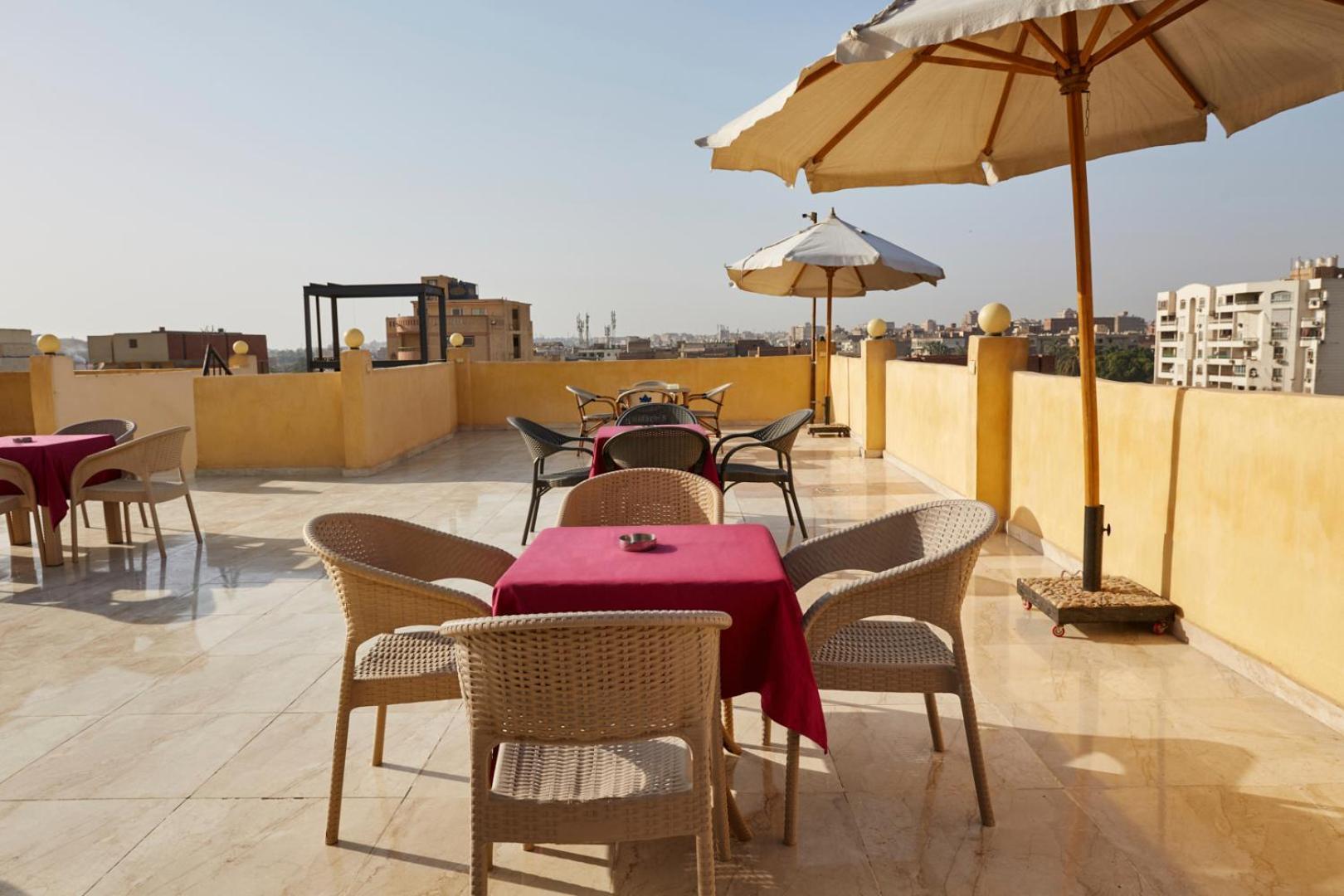 Grand Pyramid View Hotel Kafrat al Jabal ภายนอก รูปภาพ