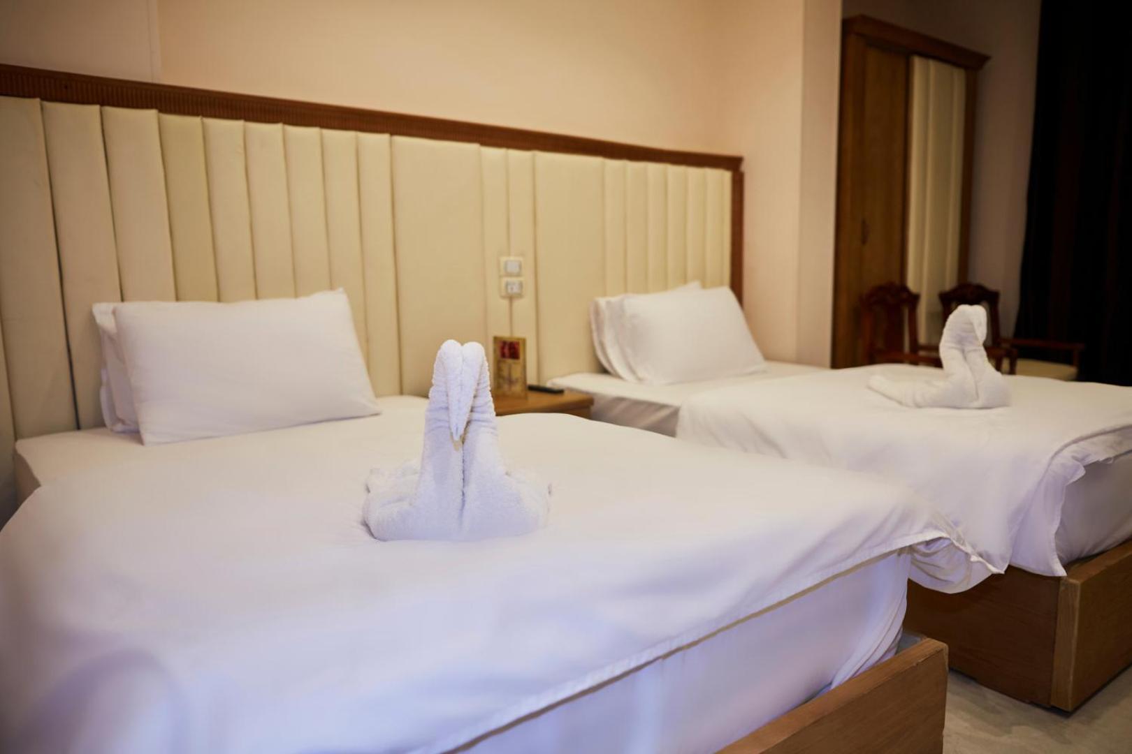 Grand Pyramid View Hotel Kafrat al Jabal ภายนอก รูปภาพ