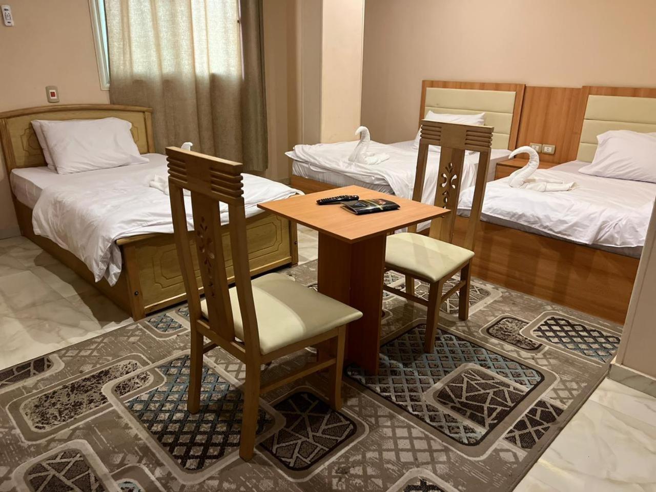 Grand Pyramid View Hotel Kafrat al Jabal ภายนอก รูปภาพ