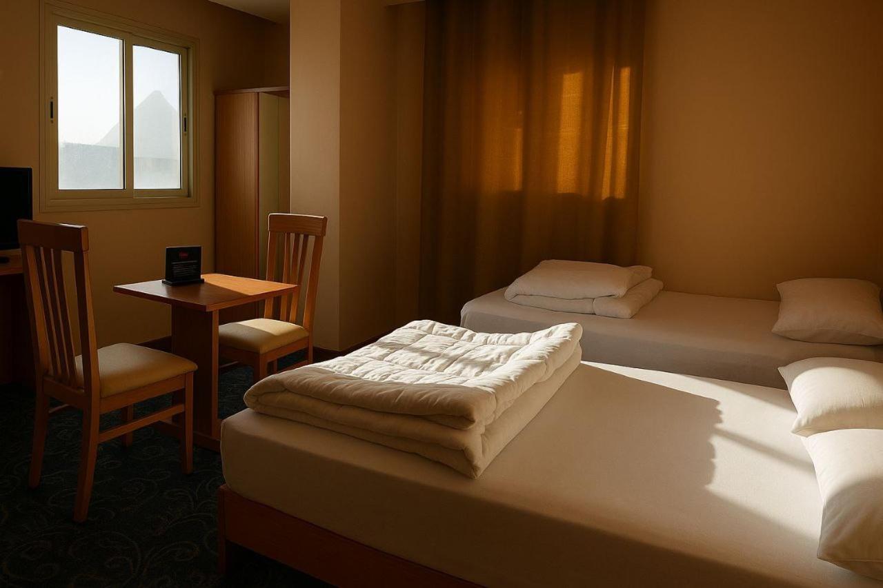 Grand Pyramid View Hotel Kafrat al Jabal ภายนอก รูปภาพ